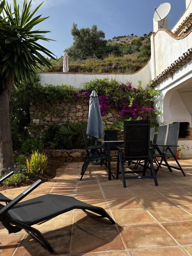 Villa Terraced House In The Mountains With Fantastic View à Málaga Extérieur photo