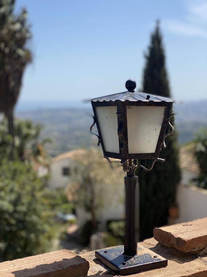 Villa Terraced House In The Mountains With Fantastic View à Málaga Extérieur photo